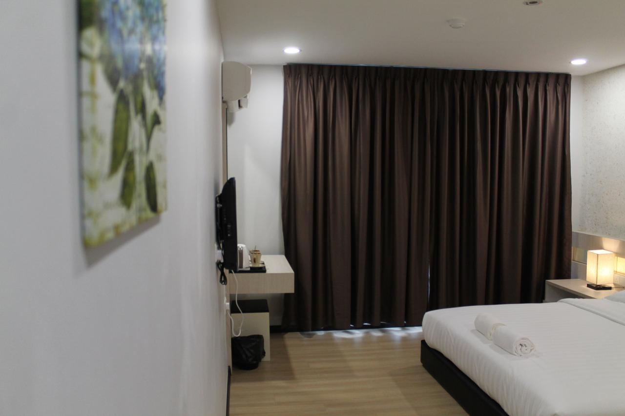 The Velton Inn Бинтулу Экстерьер фото