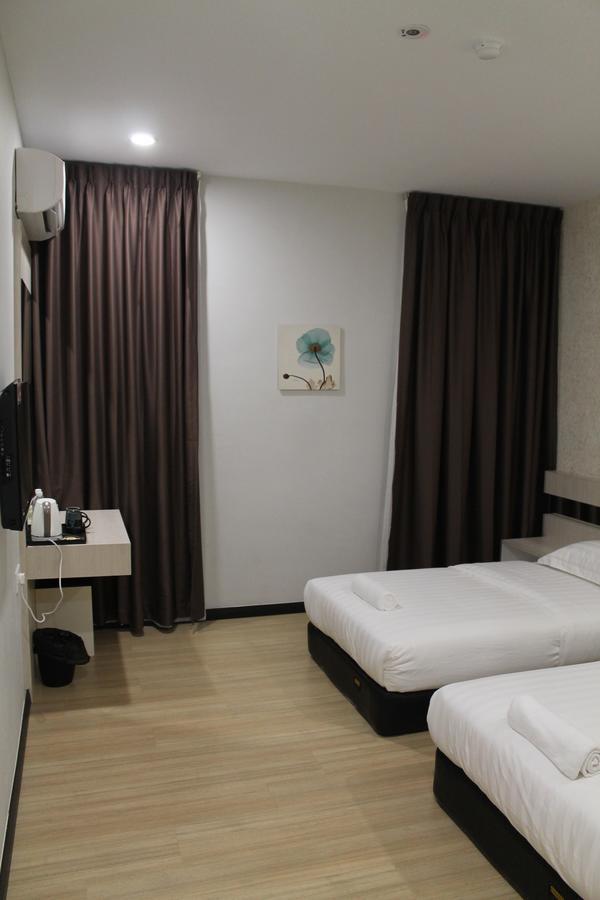 The Velton Inn Бинтулу Экстерьер фото